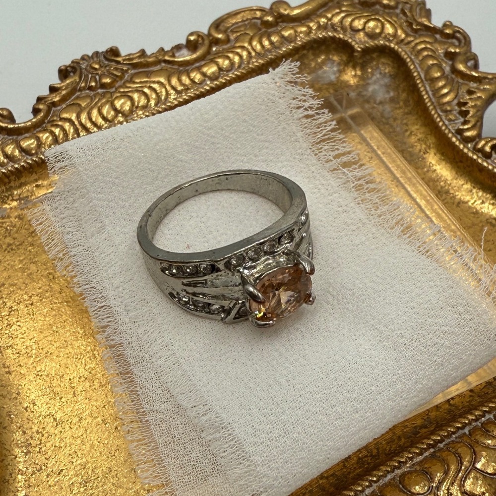 Vintage Champagne Stone Ring Silver Tone Rhinestone Accent Statement Band Sz 8.5